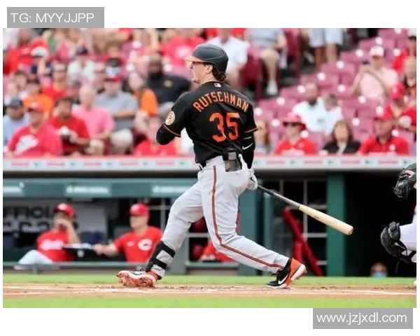 萨勒马科尔斯进意甲11轮最佳阵：锋线新星闪耀赛场，未来可期