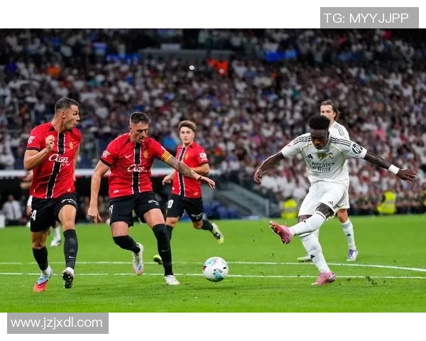 伯纳乌的战火:从翻身战到阿隆索保卫战,皇马的命运何去何从? 伯纳乌的战火:从翻身战到阿隆索保卫战,皇马的命运何去何从?